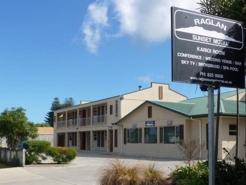 Raglan Sunset Motel And Conference Venue Eksteriør billede